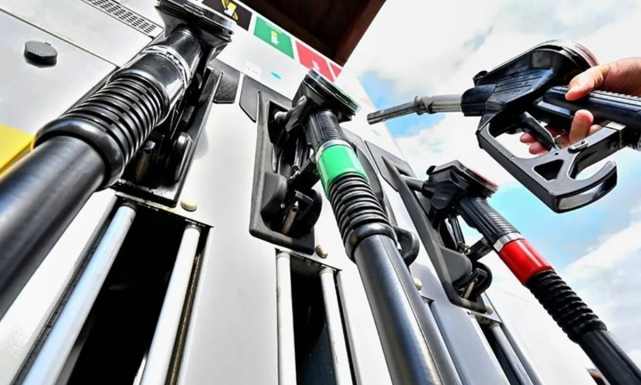 Petrolde korkutan tahmin! Akaryakıt fiyatlarını etkileyecek keskin dalgalanma bekleniyor
