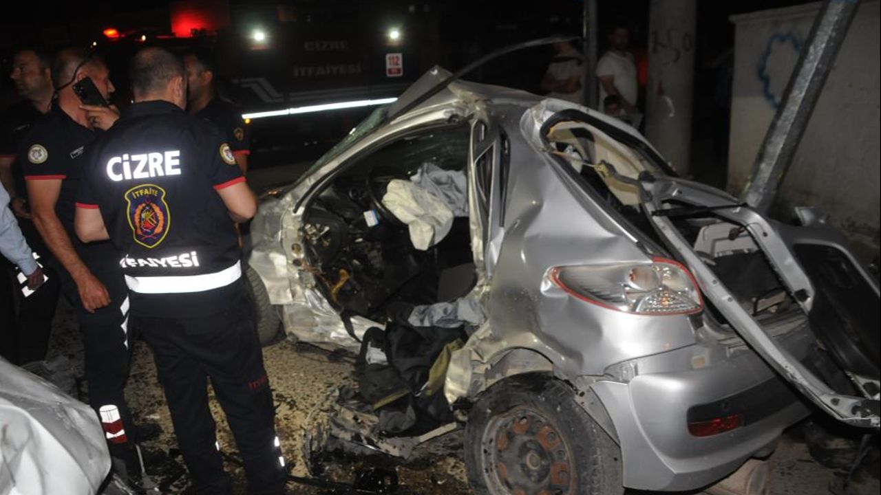 Şırnak Cizre’de 2 otomobil kafa kafaya çarpıştı: 3 yaralı