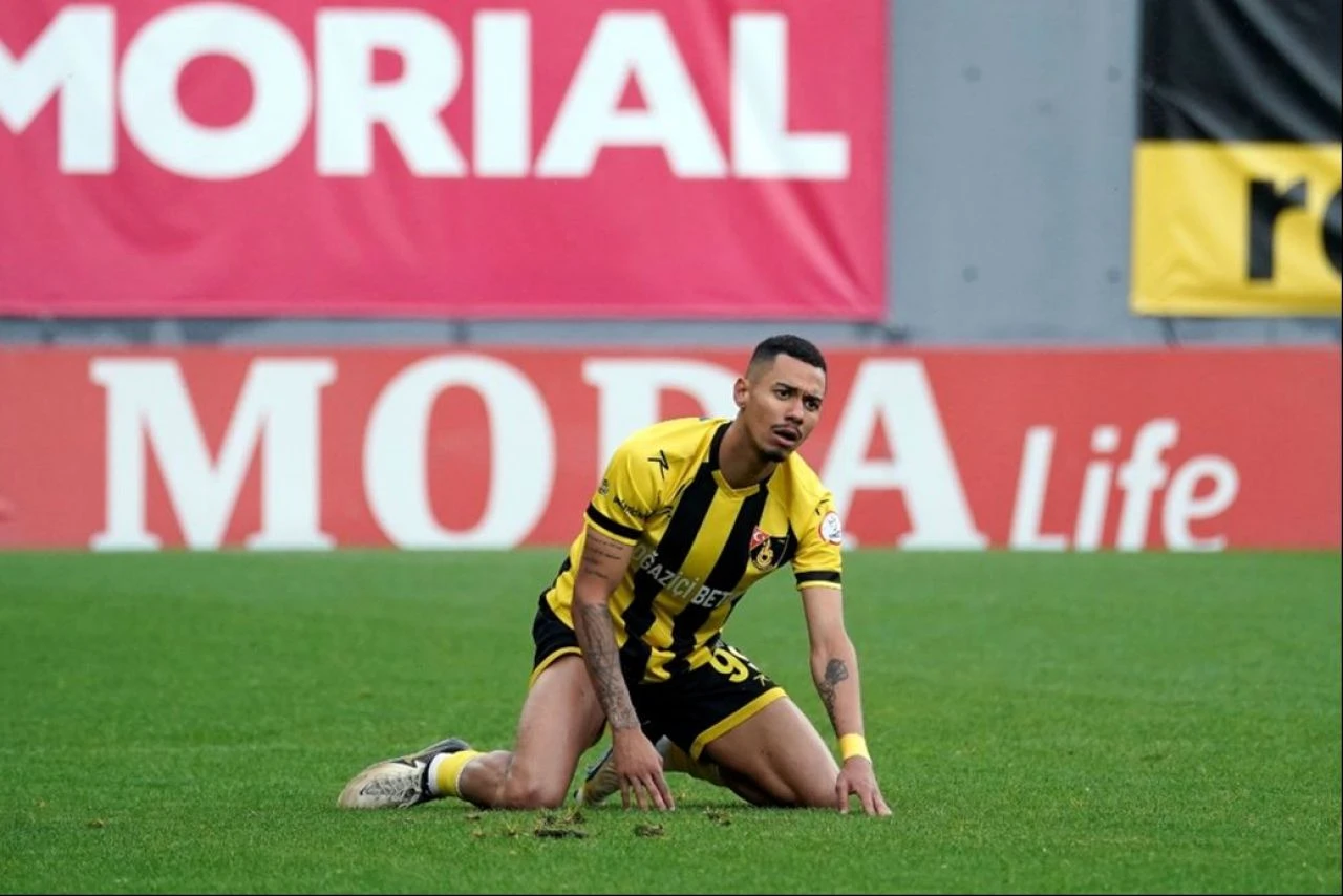 Süper Lig'in bitimine 5 hafta kala İstanbulspor küme düştü