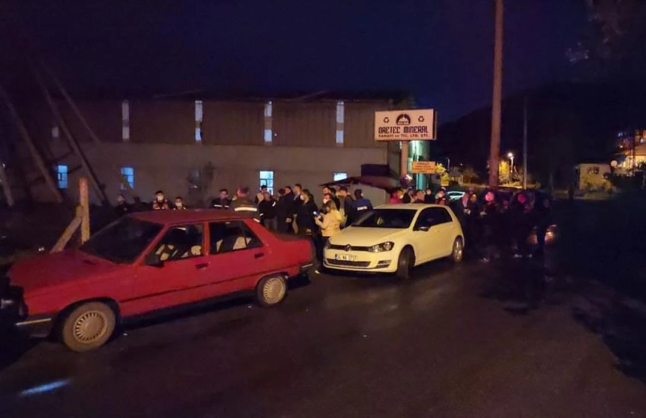 Fabrika kokusu mahalleliyi ayaklandırdı! - 2. Resim