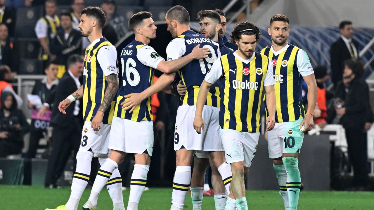 Fenerbahçe&#039;nin Sivasspor maçı kamp kadrosu belli oldu