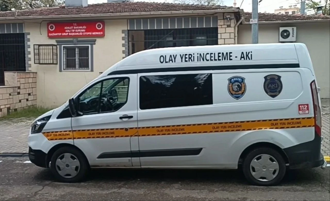 Gaziantep'te dehşet! 14 yaşındaki kız çocuğu babasını uykuda öldürdü - 1. Resim