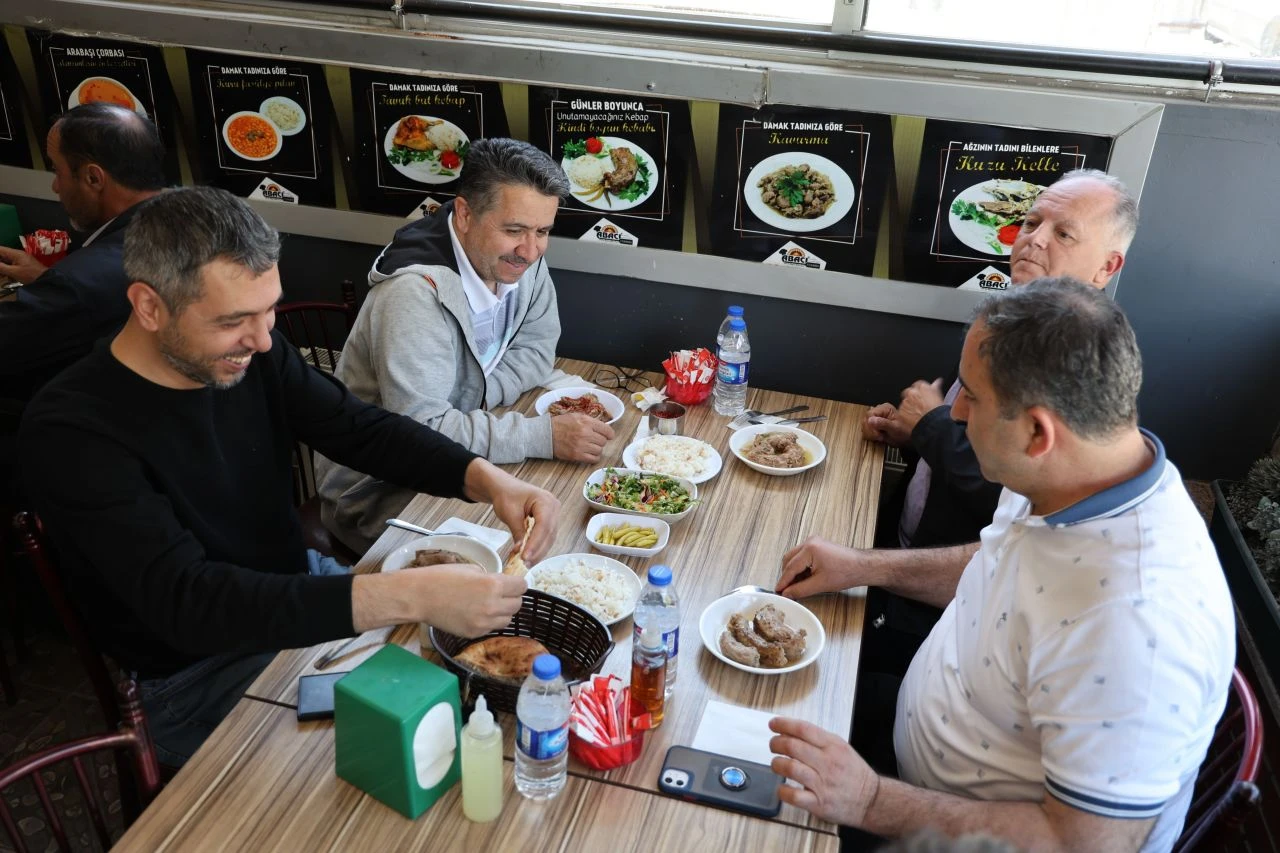 Kuzu etine uygun fiyatıyla rakip oldu! 7 saatte pişiyor ayırt edilemiyor - 2. Resim