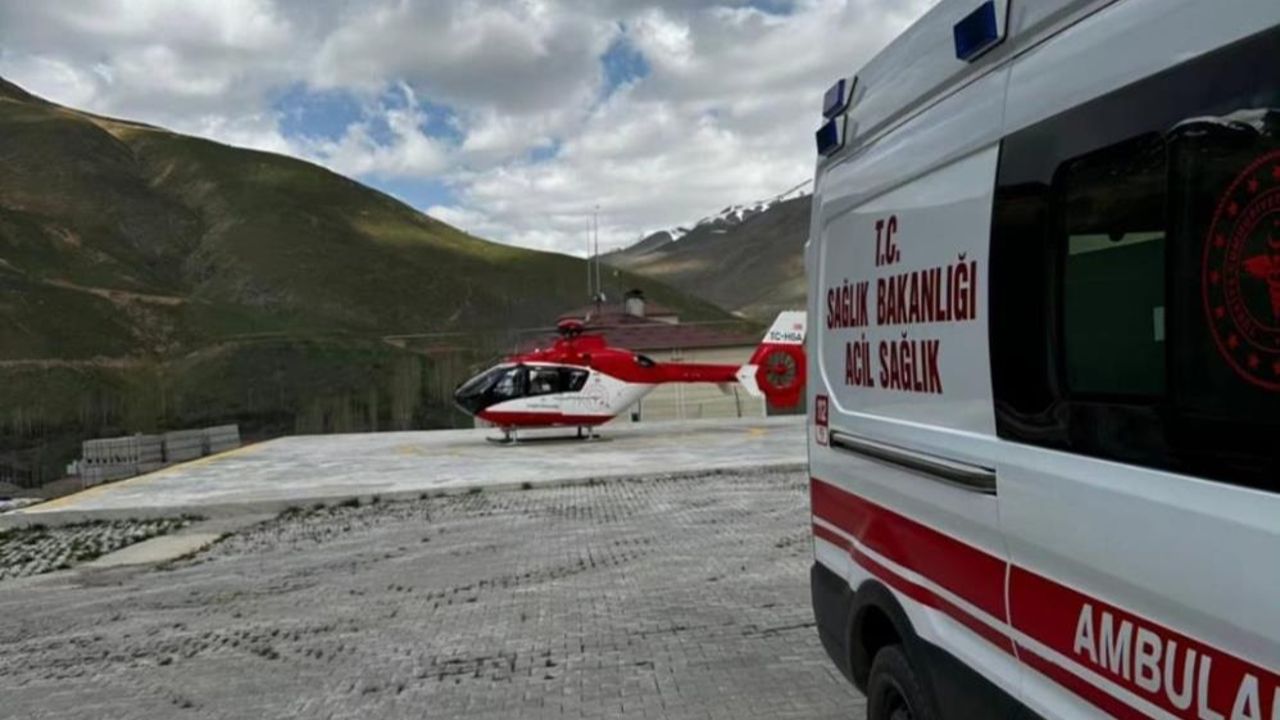 Van&#039;da göğüs ağrısı olan hasta için ambulans helikopter havalandı