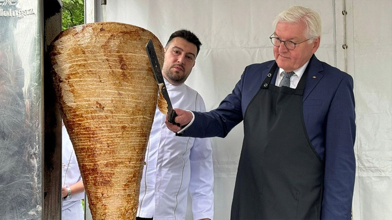 Almanya Cumhurbaşkanı, İstanbul ziyaretinde döner kesti 