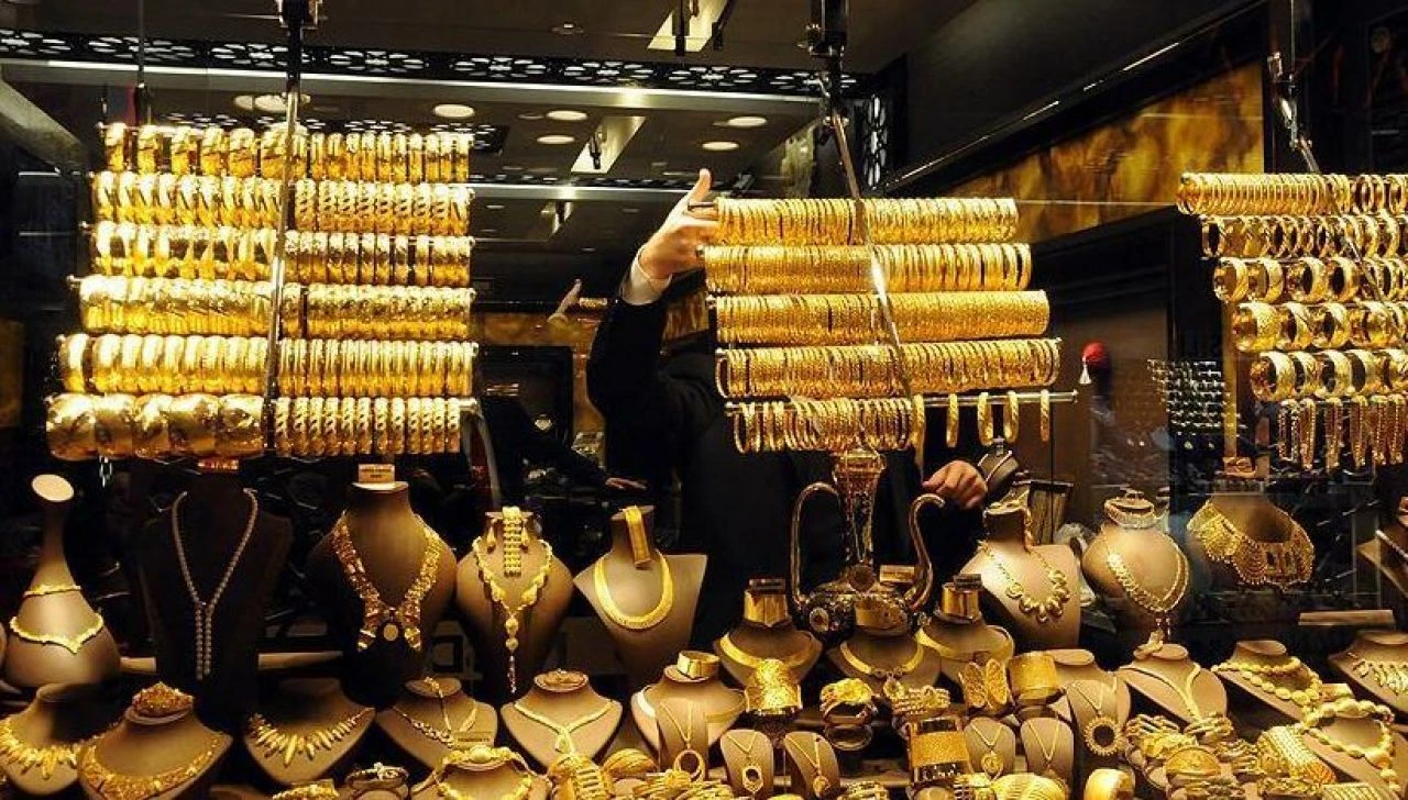 Altın fiyatları düşüyor! İşte 22 Nisan 2024 gram altın, çeyrek altın fiyatları... - 2. Resim