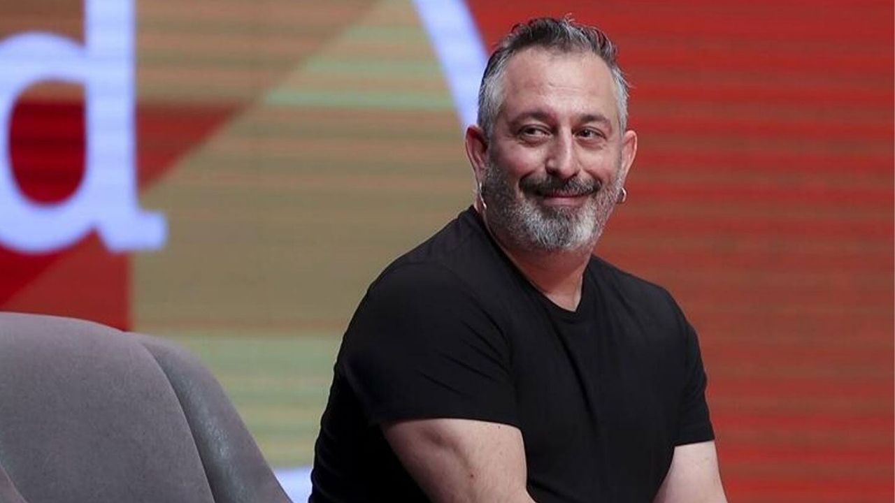 Cem Yılmaz'dan her paylaşımı Serenay Sarıkaya'ya gönderme iddialarına teleskoplu çıkış