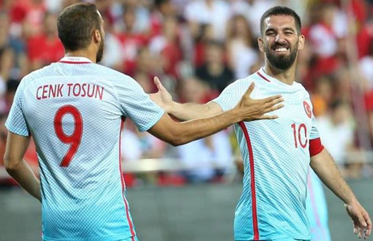 MLS'e gideceği iddia ediliyordu: Cenk Tosun İstanbul'da kalıyor!