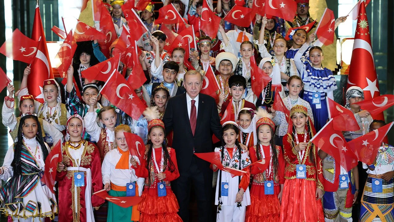 Cumhurbaşkanı Erdoğan'dan 23 Nisan mesajı
