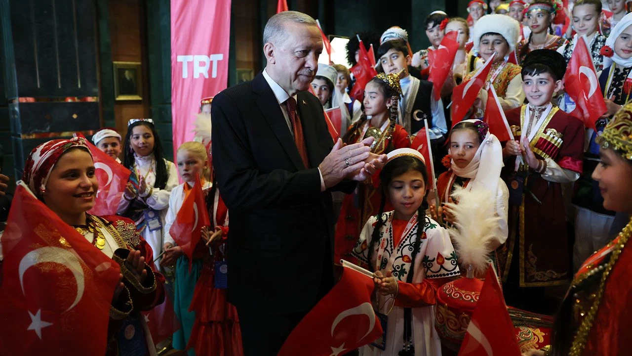 Cumhurbaşkanı Erdoğan'dan 23 Nisan mesajı