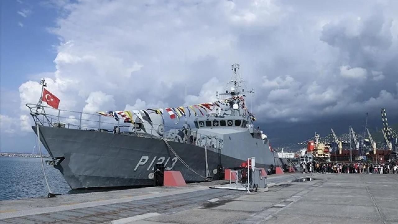 Deniz Kuvvetleri&#039;ne ait 23 gemi, ziyarete açıldı