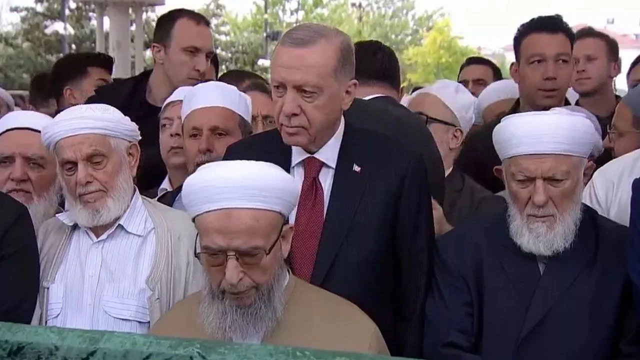 İsmailağa Cemaati lideri Hasan Kılıç'a son veda! Yeni lider belli oldu