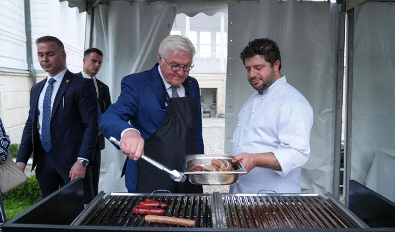 Alman lider Steinmeier 'döner şovu' yüzünden ülkesinde topa tutuldu: Erdoğan'ın bizi ciddiye almamasına şaşmamalı - 5. Resim