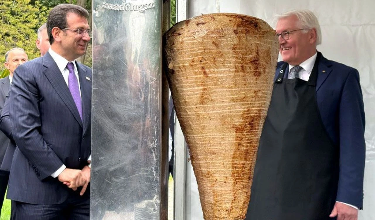 Alman lider Steinmeier 'döner şovu' yüzünden ülkesinde topa tutuldu: Erdoğan'ın bizi ciddiye almamasına şaşmamalı - 4. Resim