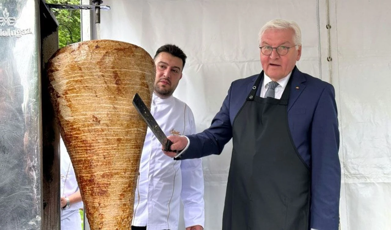 Alman lider Steinmeier 'döner şovu' yüzünden ülkesinde topa tutuldu: Erdoğan'ın bizi ciddiye almamasına şaşmamalı - 3. Resim