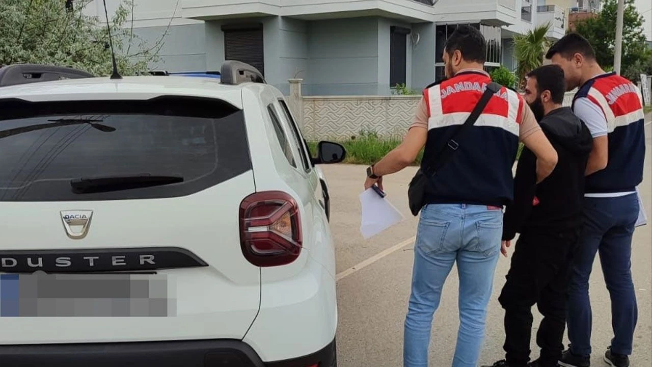 İzmir'de DEAŞ'a eş zamanlı operasyon: 11 gözaltı - 1. Resim