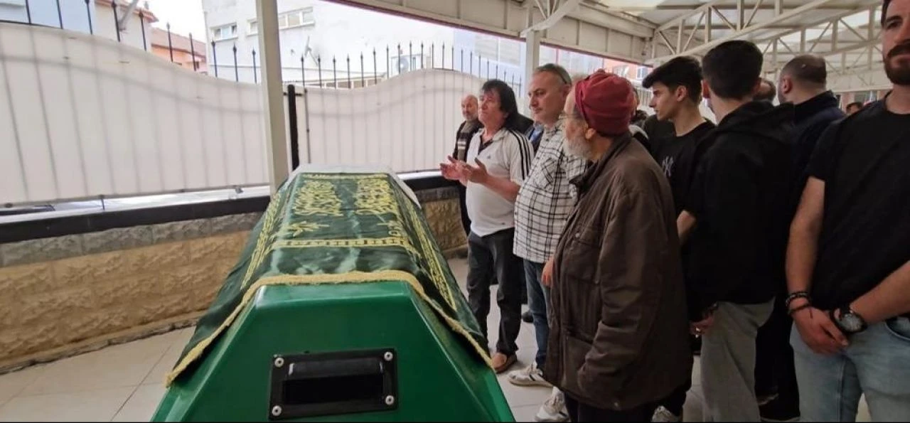 Sakarya'daki feci kazada ölen genç son yolculuğuna uğurlandı