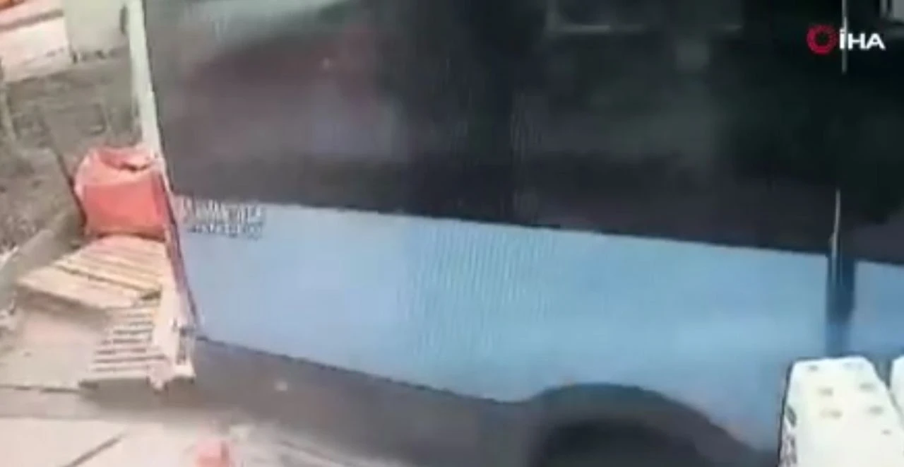 Anne ve iki çocuğunun dehşet anları! Nefes kesen kaçış