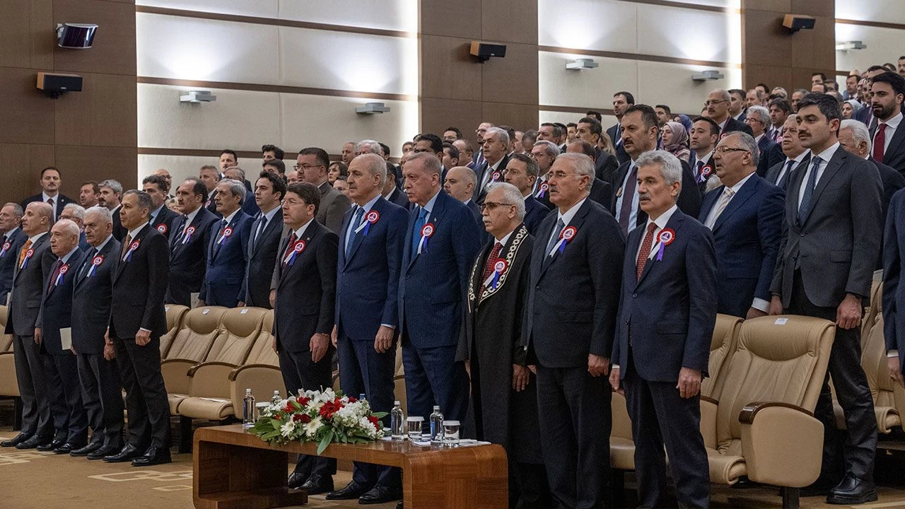 AYM Başkanı'ndan yüksek yargıdaki yetki krizine ilişkin açıklama - 2. Resim