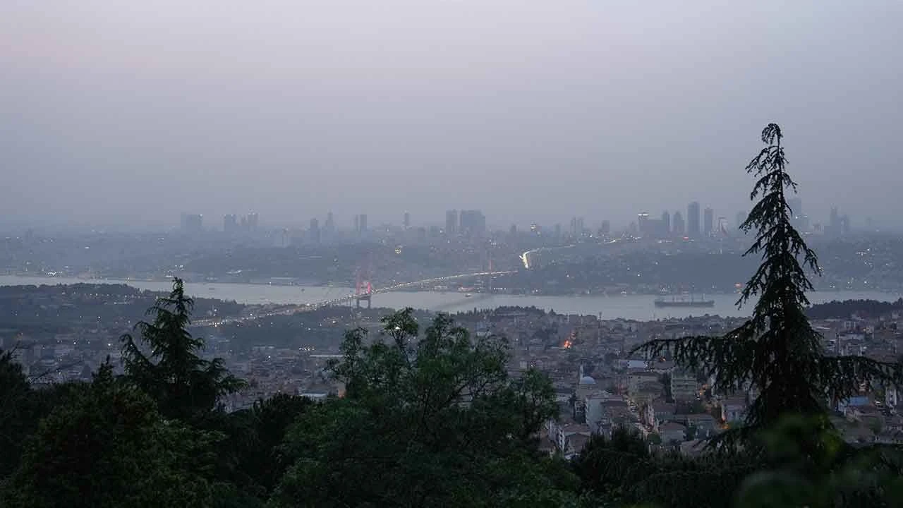 Çöl tozu tüm yurdu etkisi altına aldı, peş peşe uyarılar geldi - 1. Resim
