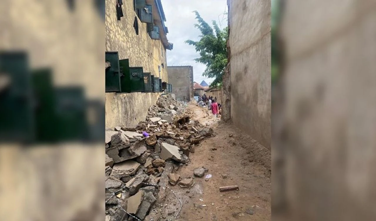 Fırtına cezaevini yıktı! 119 mahkum firar etti