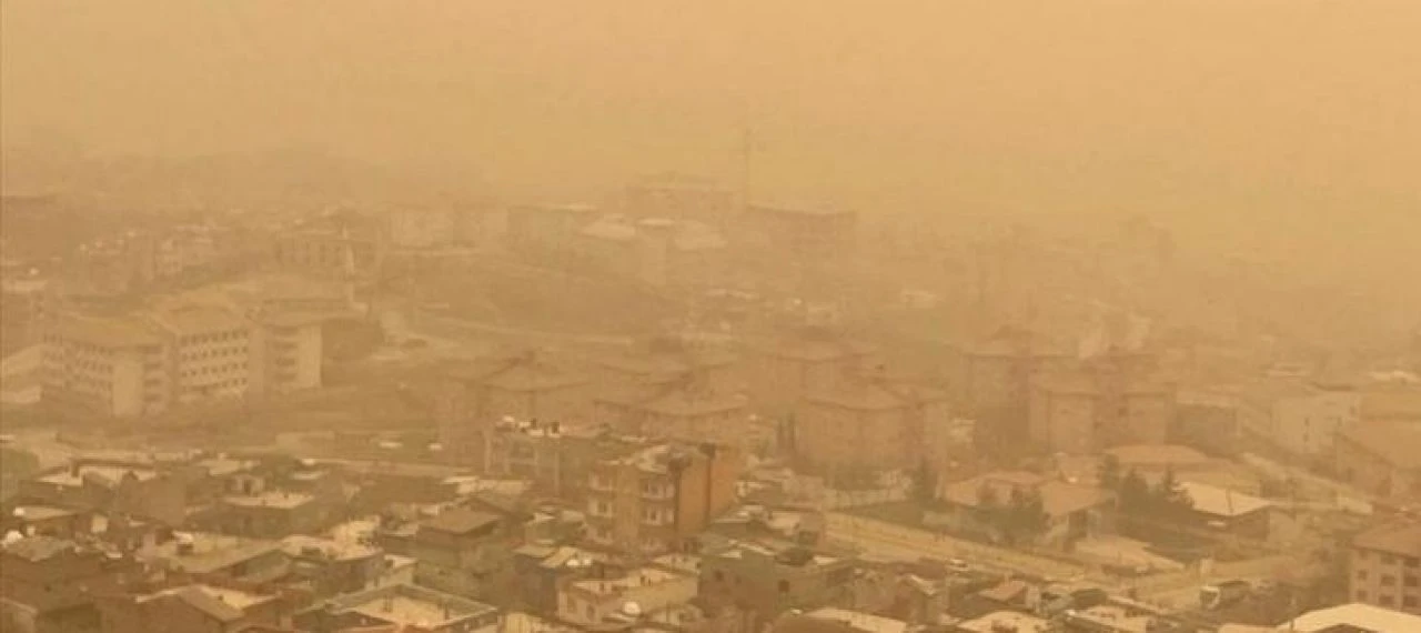Marmara ve İç Anadolu Bölgesi'ndeki çöl tozunun 3 gün içerisinde bitmesi bekleniyor