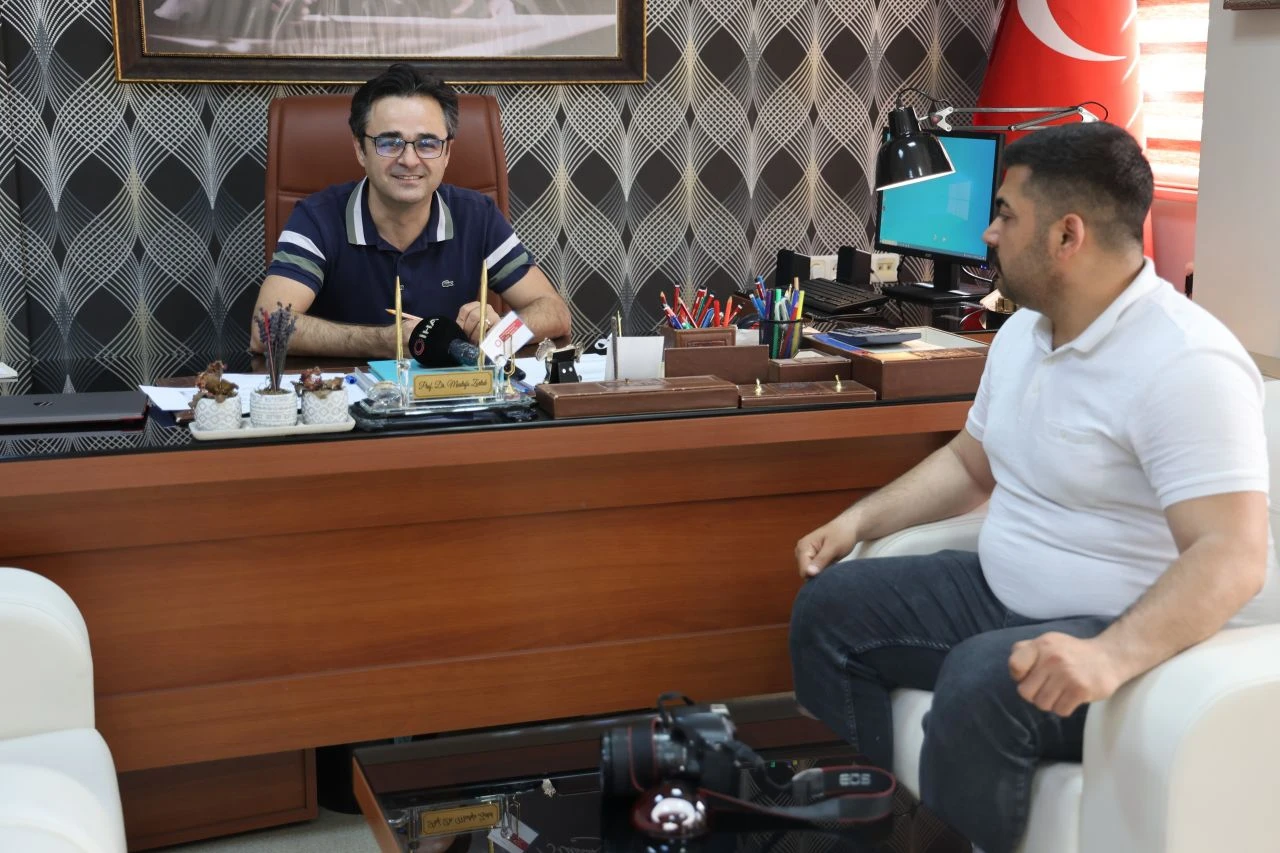 Profesörün 60 bin lirası yabancı uyruklu kişinin ayakkabısından çıktı - 1. Resim