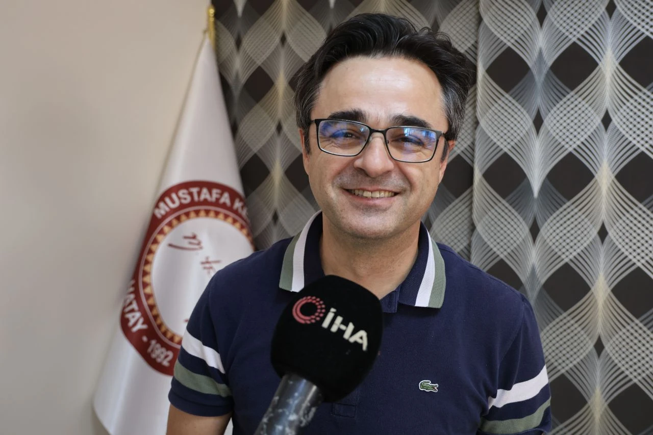 Profesörün 60 bin lirası yabancı uyruklu kişinin ayakkabısından çıktı - 2. Resim