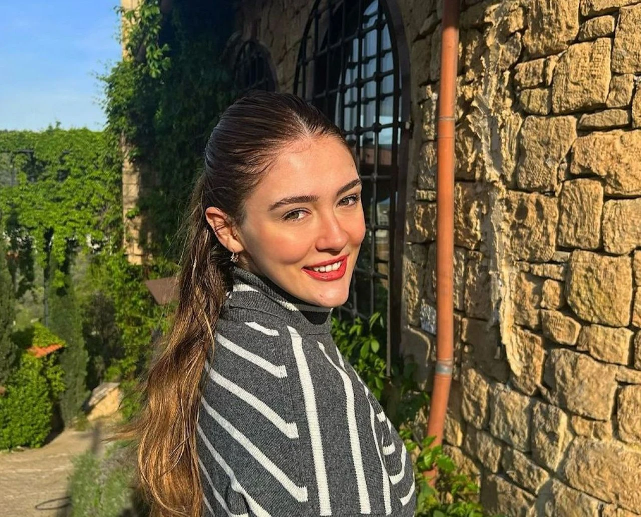 Zehra Güneş Vakıfbank ile olan sözleşmesini 2 yıl daha uzattı - 1. Resim