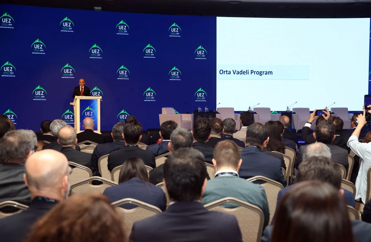 Bakan Şimşek'ten ekonomiye ilişkin önemli açıklamalar - 2. Resim