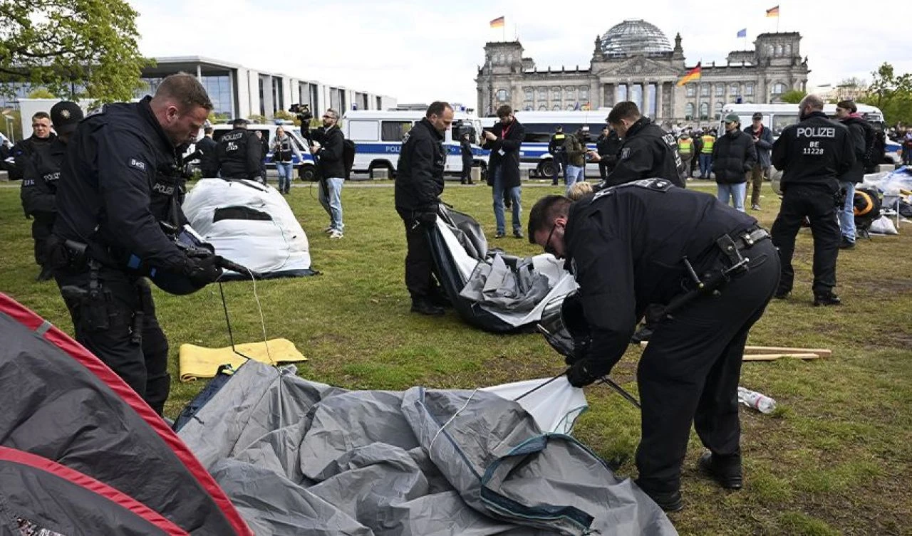 Filistin destekçilerinin kampını dağıttılar! Bahaneleri ise duyanları şaşırttı - 8. Resim