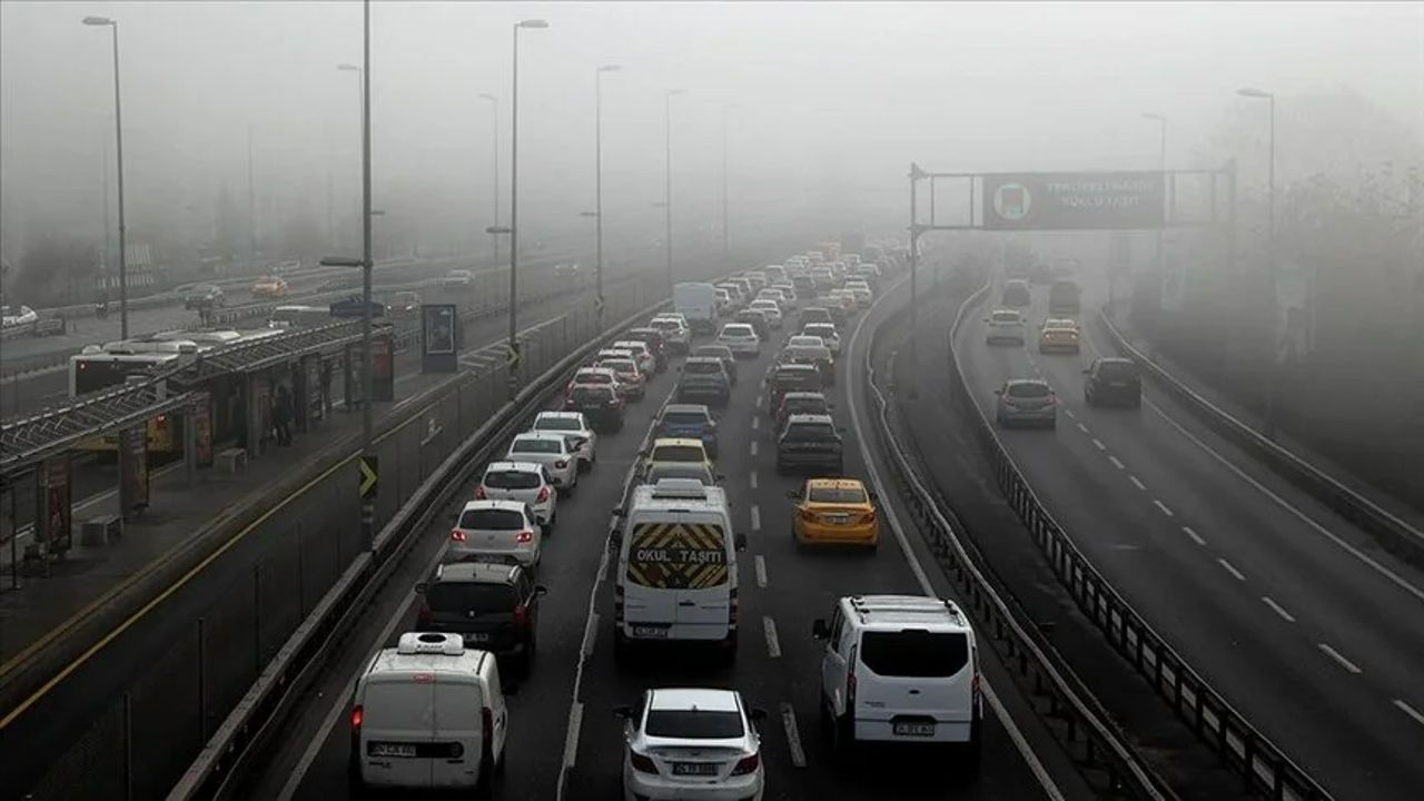 İstanbul'da bugün hava kirliliği en fazla Göztepe'de olurken en az Kağıthane'de oldu