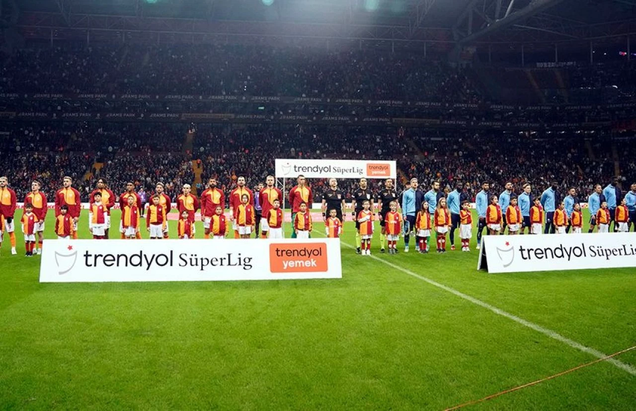 Lider Galatasaray rekor için Adana'da! Muhtemel 11'ler - 1. Resim