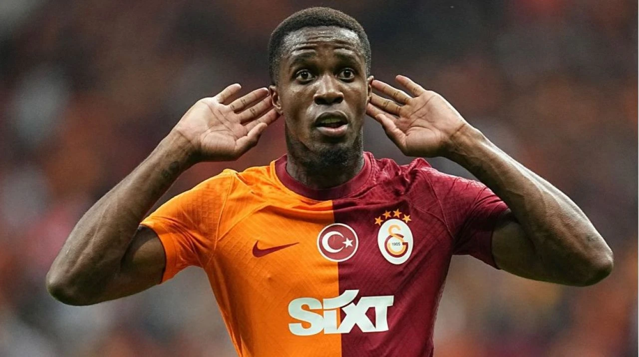 Okan Buruk, Zaha'nın kadroda olmama sebebini açıkladı. - 1. Resim