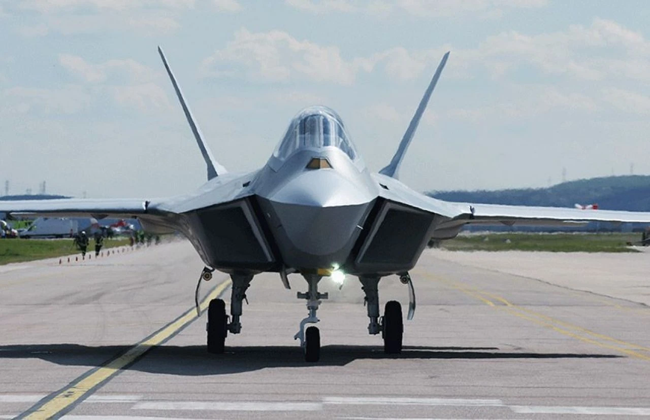 SOLOTÜRK'ten heyecanlandıran KAAN mesajı