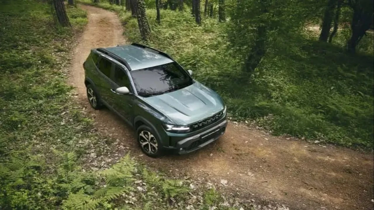 Türkiye'de üretilecek Renault Duster görücüye çıktı