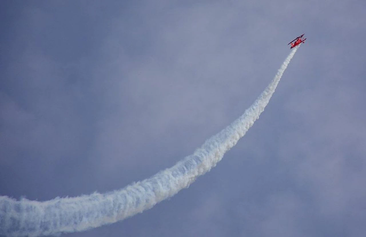 Akrobasi pilotu Semin Öztürk Şener gösterisiyle nefesleri kesti - 1. Resim