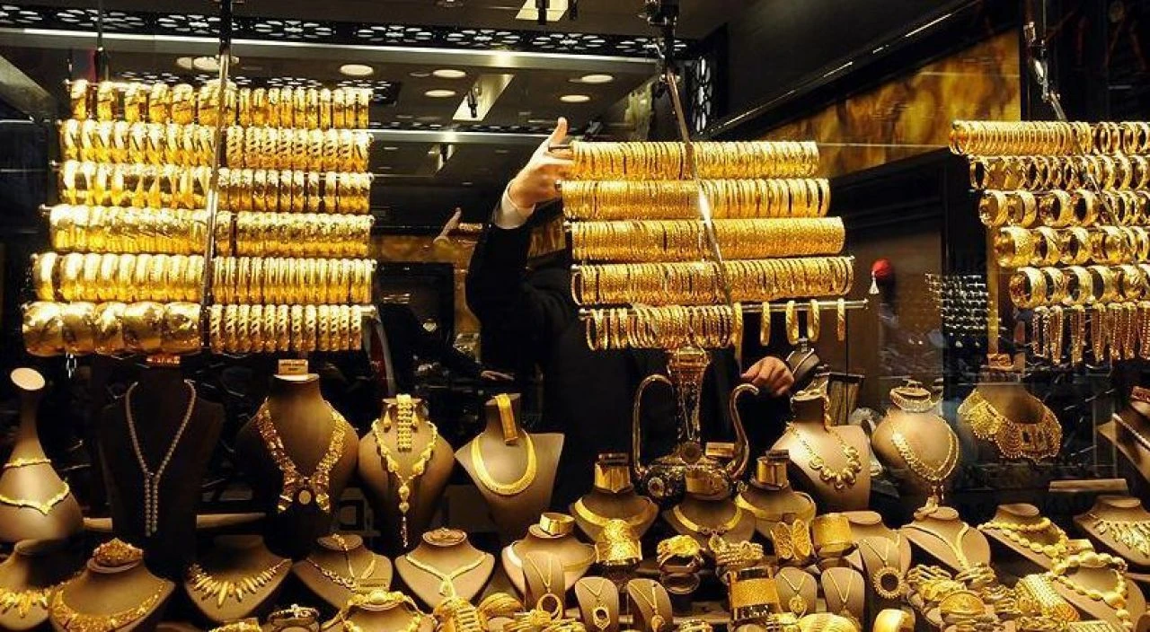 Altında dalgalı seyir sürüyor! İşte 27 Nisan 2024 gram altın, çeyrek altın fiyatları... - 3. Resim