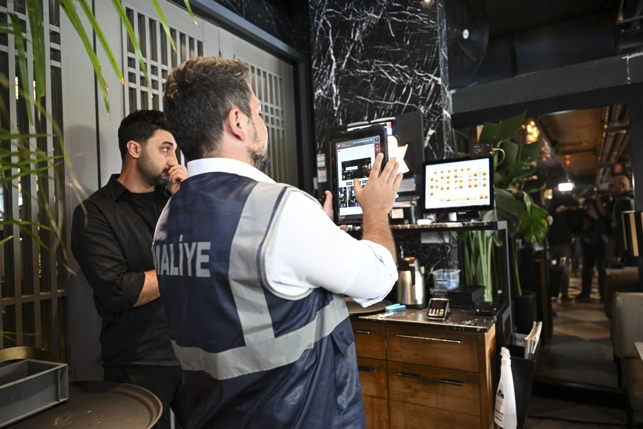 Bakan Şimşek’ten KDV denetimi ile ilgili paylaşım: Vergi kaçırana taviz yok! - 2. Resim