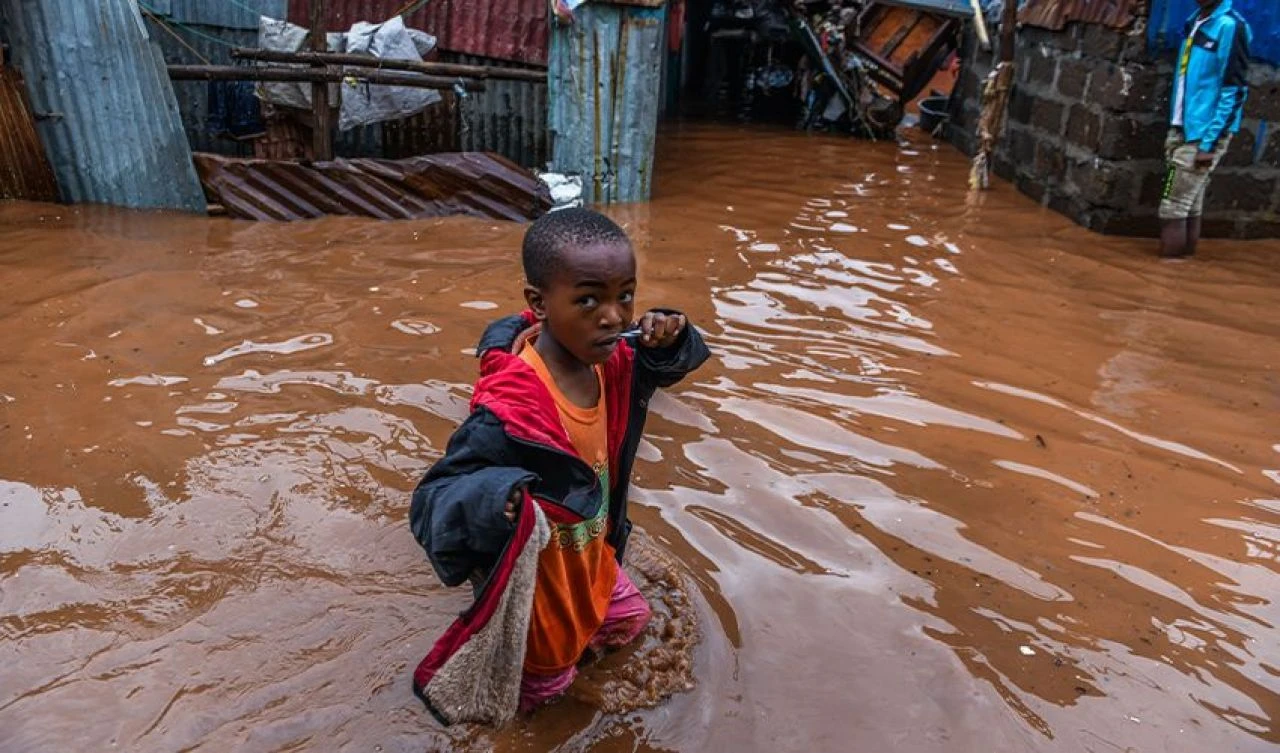 Kenya felaketi yaşıyor! Şiddetli yağışlar sonucu bilanço ağırlaşıyor - 5. Resim
