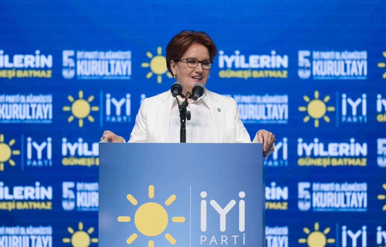 Meral Akşener'den İYİ Parti'ye veda: Bedeli ben ödedim artık hesabı siz tutacaksınız