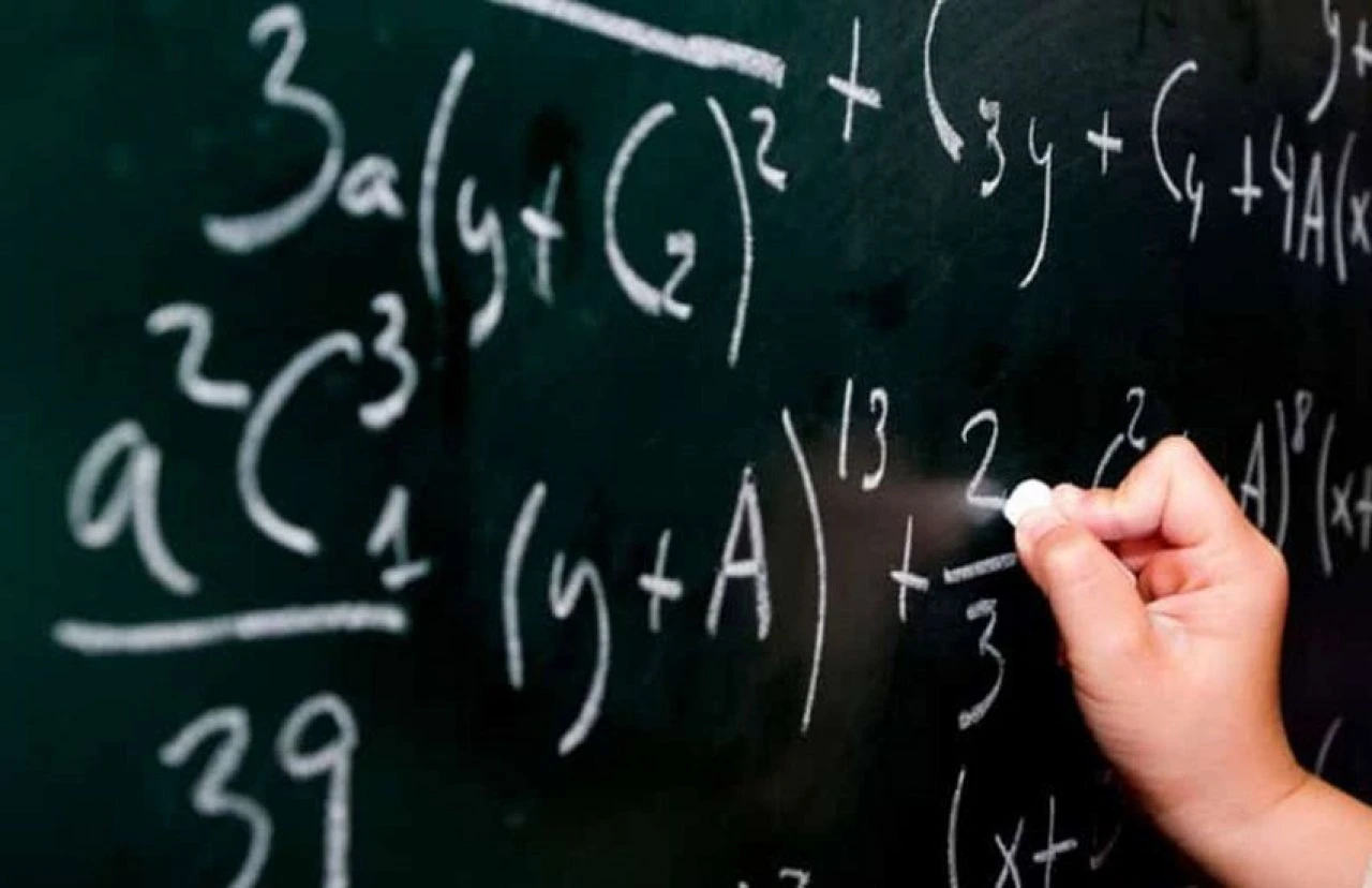 Milli Eğitim Bakanlığı değişiklikleri açıkladı! Matematik dersinde öne çıkan konu