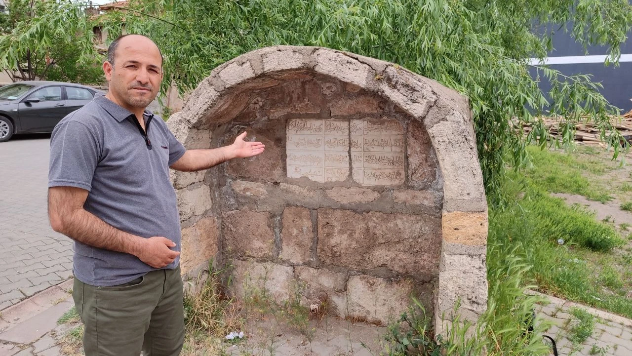 Osmanlı'nın en cesur elçisi tarafından yaptırılmış! 300 yıllık çeşmeye büyük saygısızlık