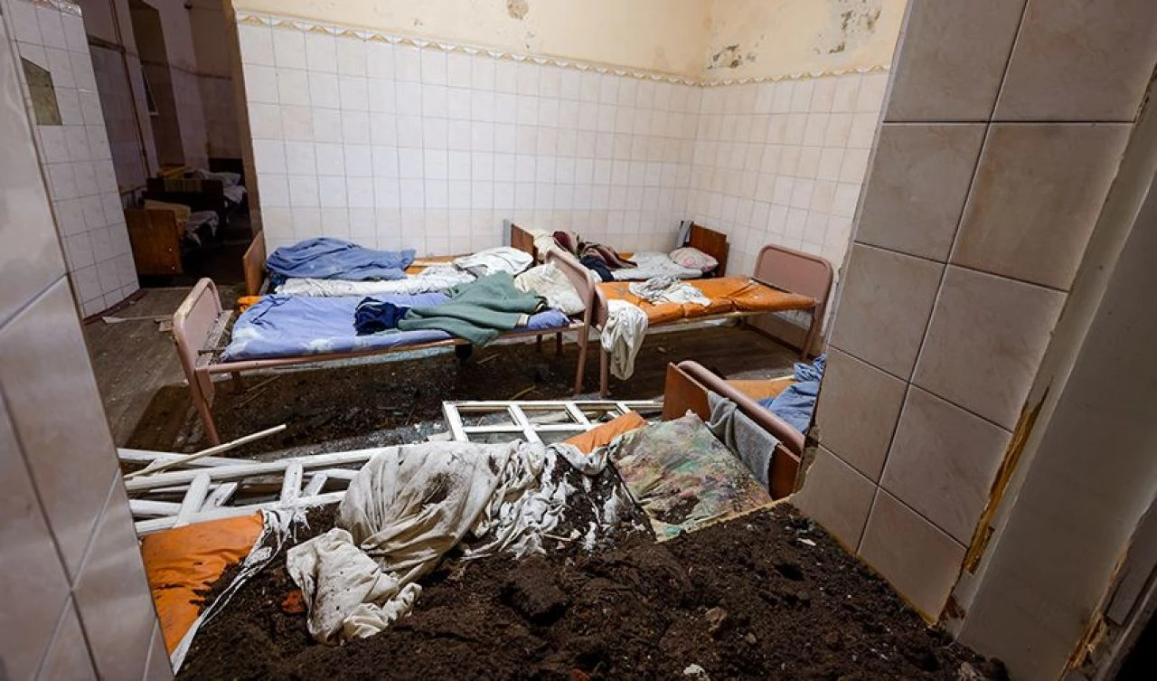 Rusya S-300 ile saldırdı! Hastanedeki hasar görenleri şaşkına çevirdi