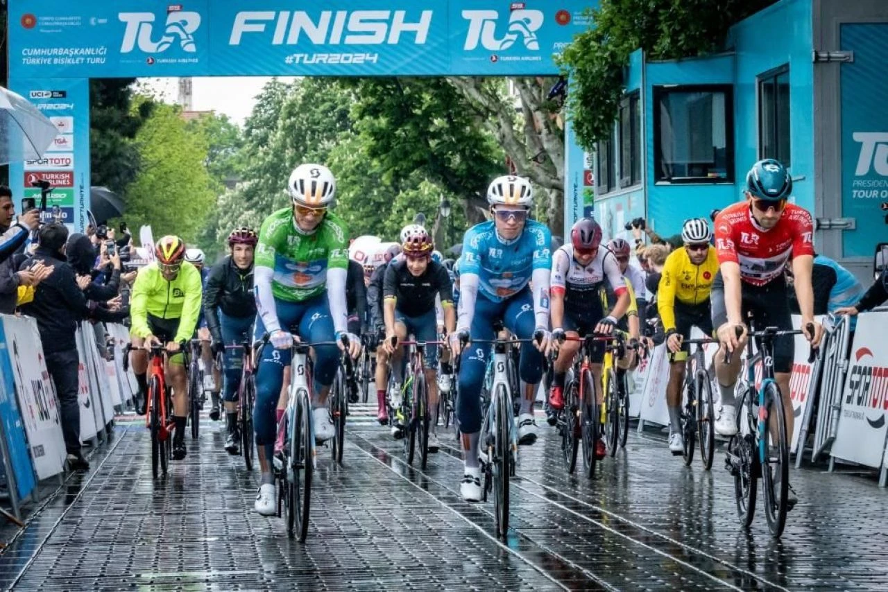 59. Cumhurbaşkanlığı Bisiklet Turu'nu Frank van den Broek kazandı