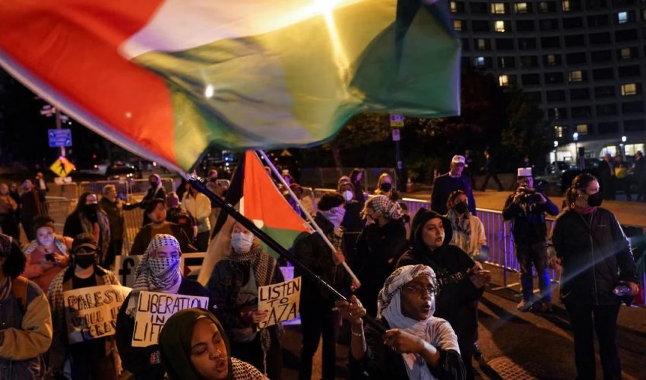 ABD seçimlerinde hava sertleşiyor: Biden'dan Trump'a '6 yaş' sataşması