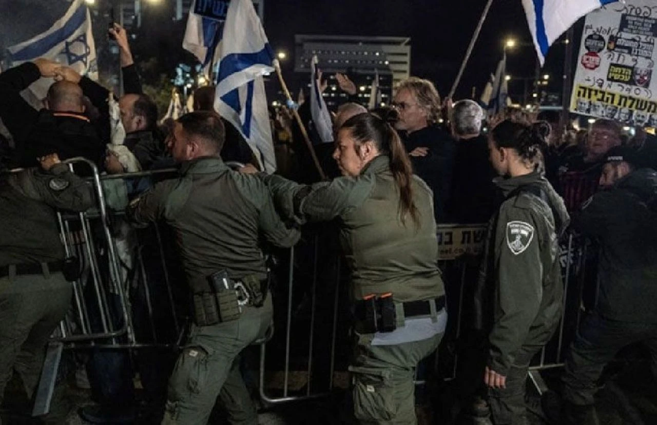 İsrail’de esir yakınlarından protesto: Netanyahu istifa et!