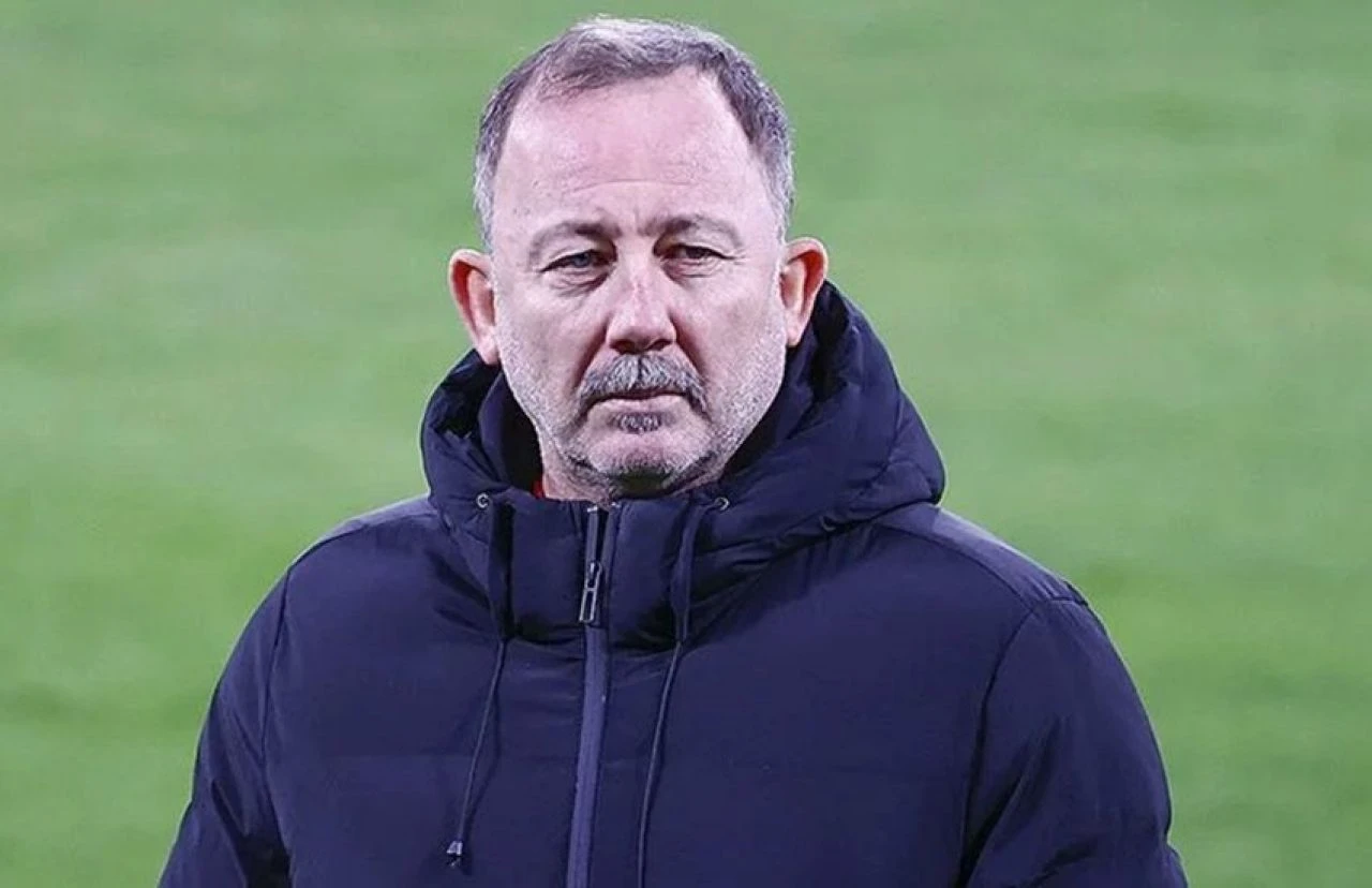 Beşiktaş'ta Sergen Yalçın gelişmesi! Haber bekliyor