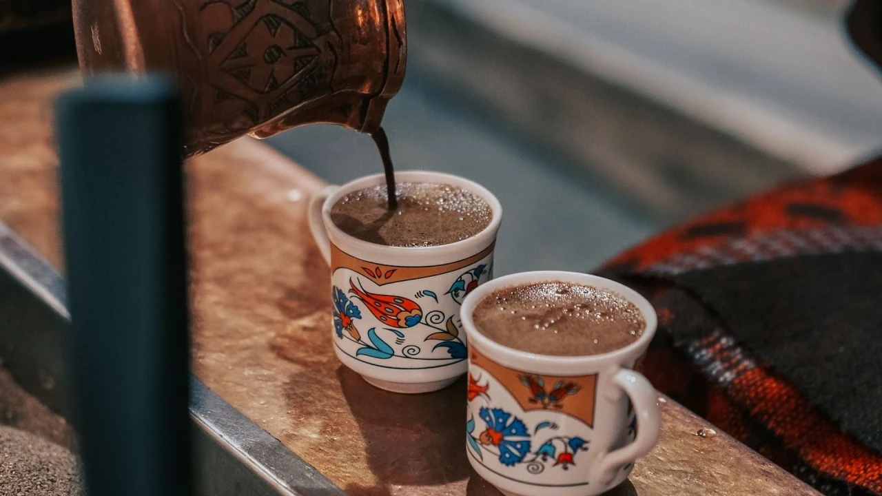 Canan Karatay Filtre kahve tutkunlarını öfkelendirdi! "Atalarımızın kahvesini için" - 3. Resim
