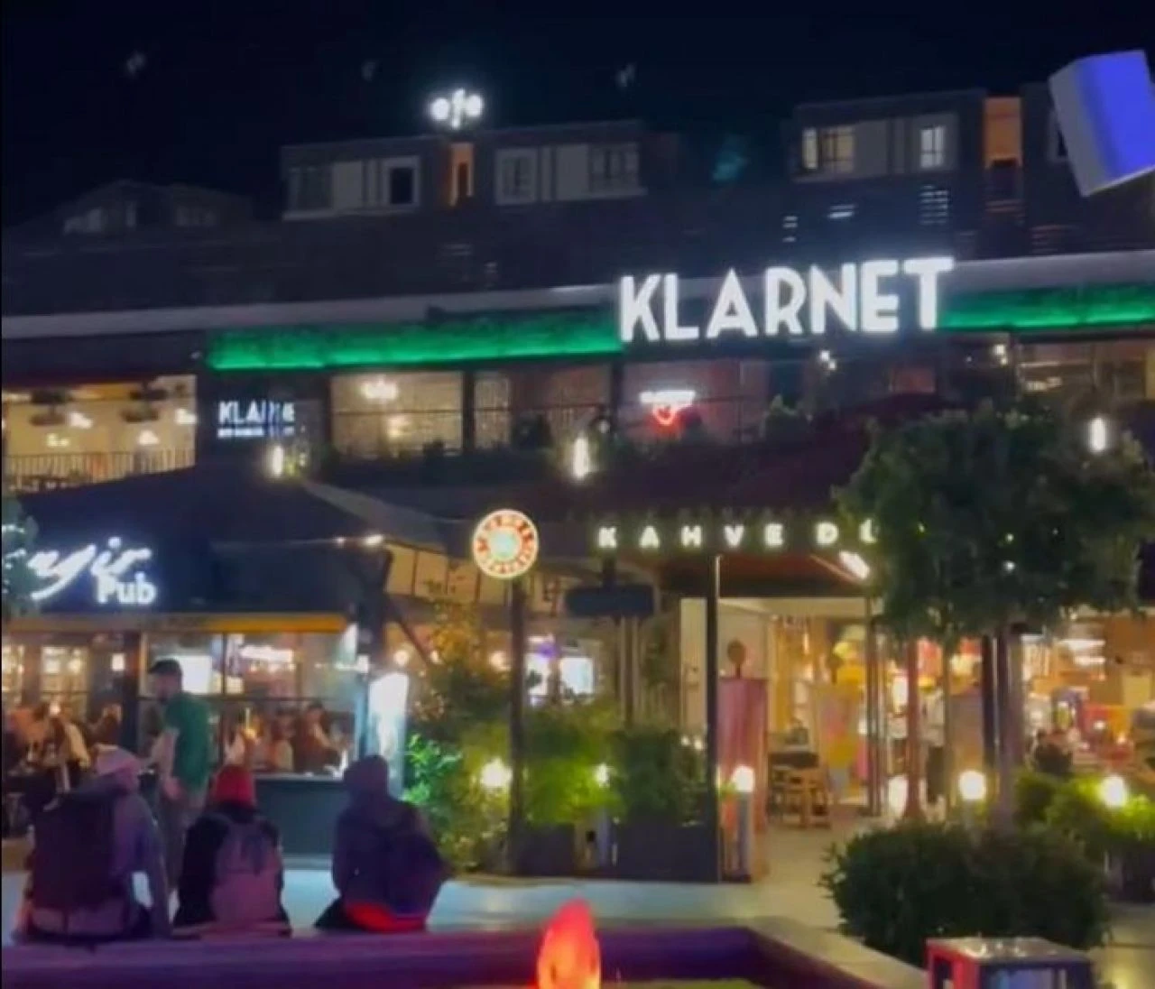 Eğlence merkezinde İhlas Haber Ajansı muhabirine çirkin saldırı!